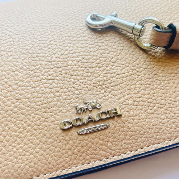 Brand-new with tag COACH Anna Foldover Crossbody Clutch - Picture 3 of 8